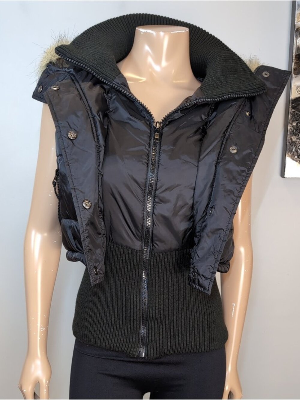 Costa Blanca Black Cropped Puffer Vest Faux Fur Hood Ribbed Knit Size Medium - Picture 9 of 14